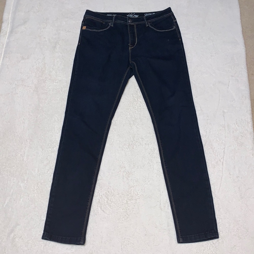 Lola Jeans dark wash Celina regular rise size 16 tag, fits like 14